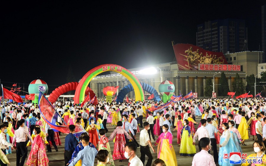 18-애국청년의 위용떨치리